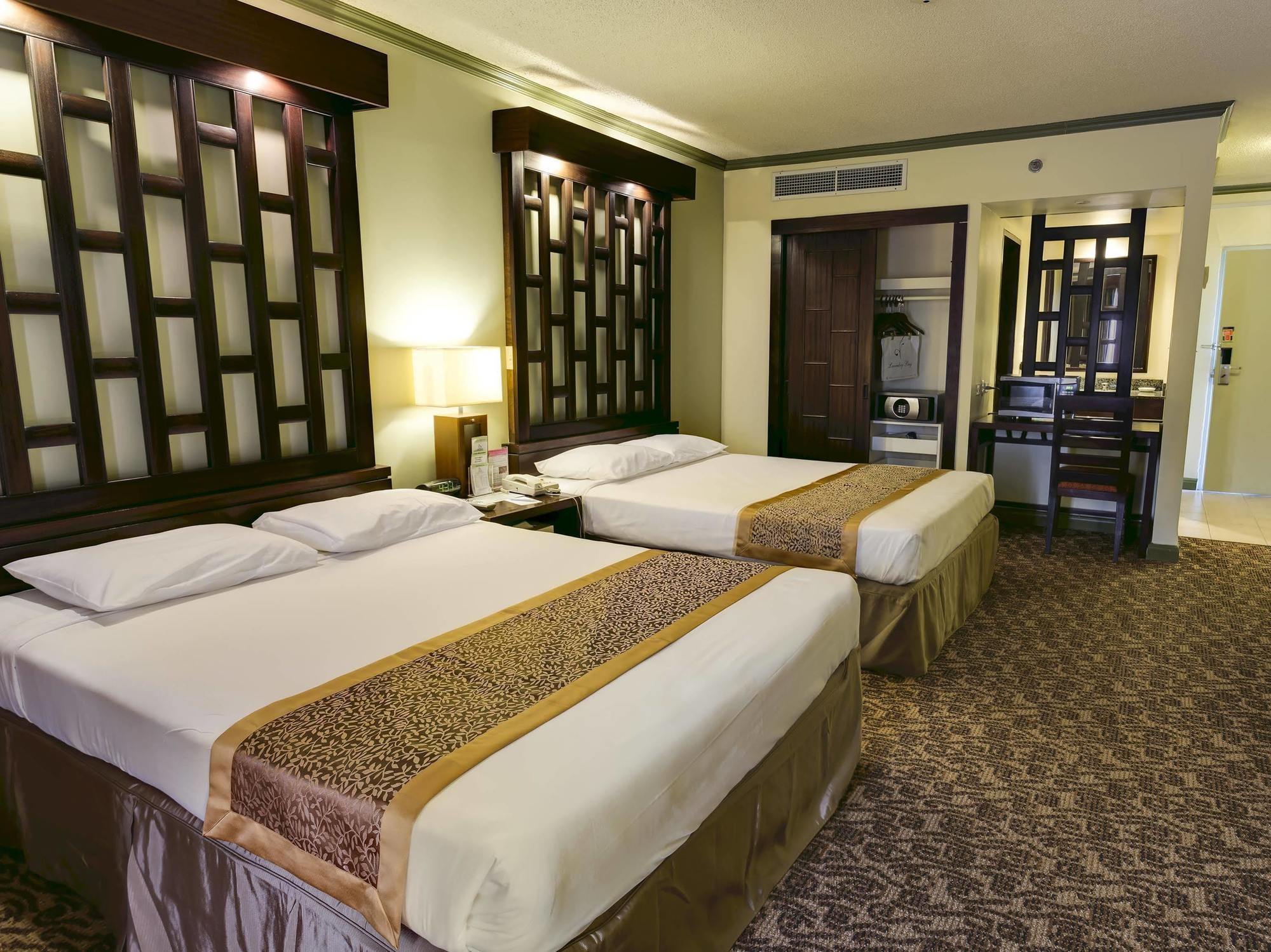 The Bayview Hotel Guam Tumon Exterior photo